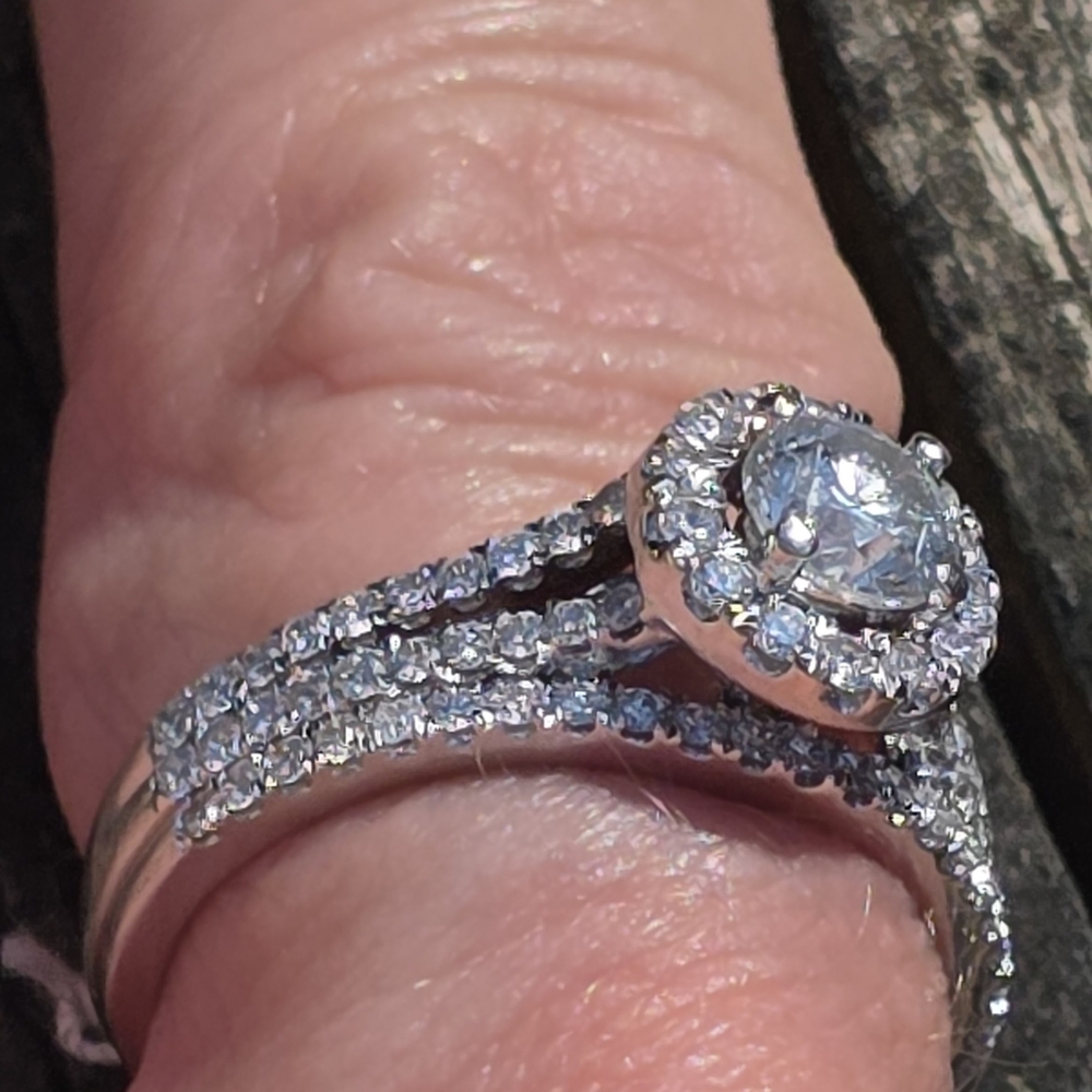 Natural Diamond Wedding Set. - Picture 6 of 12
